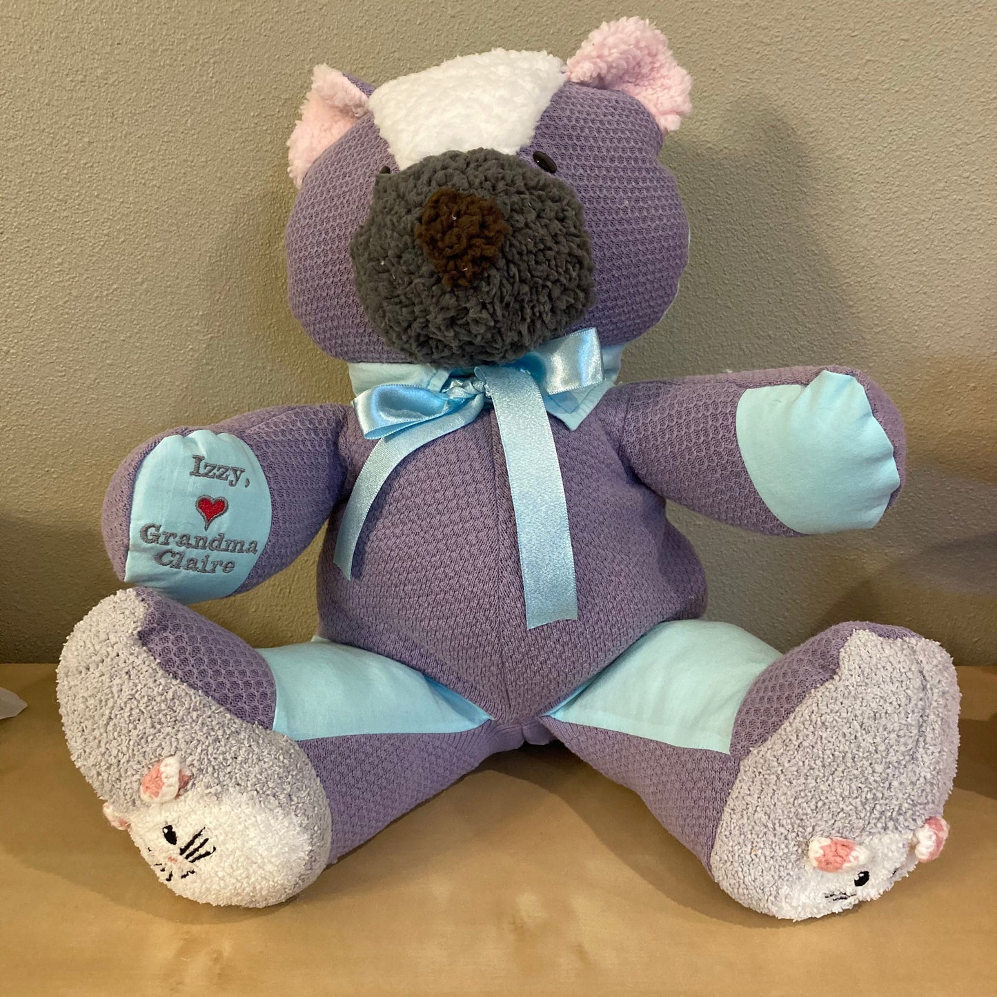 Adorable Memory Bears - Cuddly and Fluffy